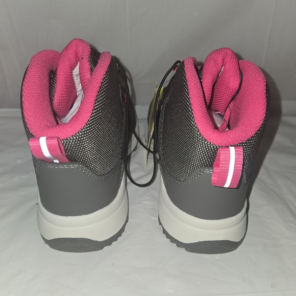 All In Motion Girl's Gray and Pink Lace-Up Boots, Size 13Y, NWT - Picture 4 of 10